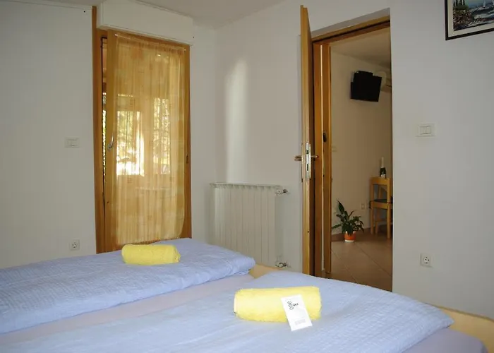 Gasthuis Apartments&rooms Barbara 3*