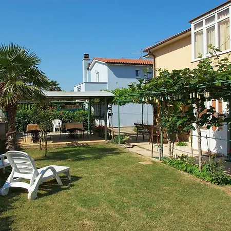 Gasthuis Apartments&rooms Barbara Umag