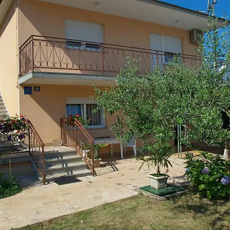Apartments&rooms Barbara