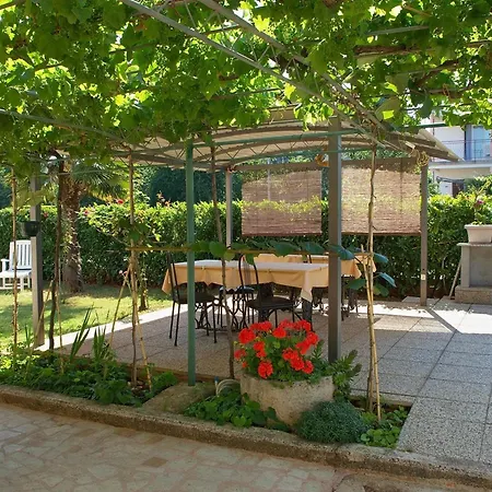 Gasthuis Apartments&rooms Barbara 3*