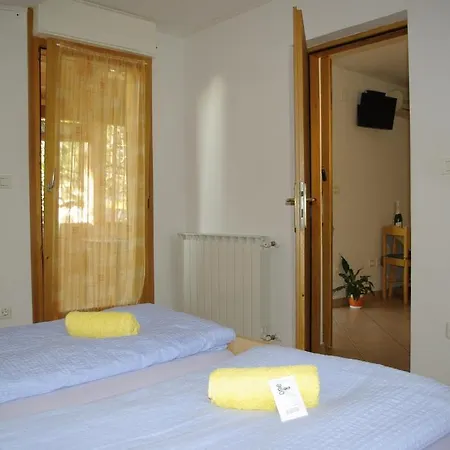 Gasthuis Apartments&rooms Barbara 3*